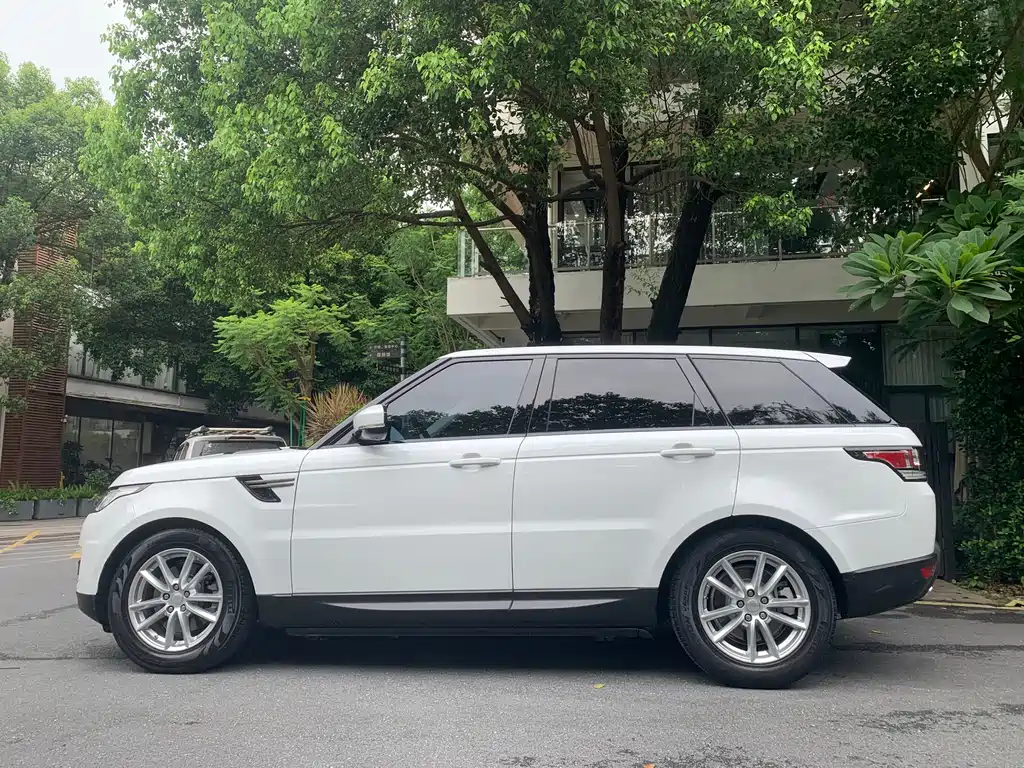 Land Rover Range Rover Sport 2016 — фото 3