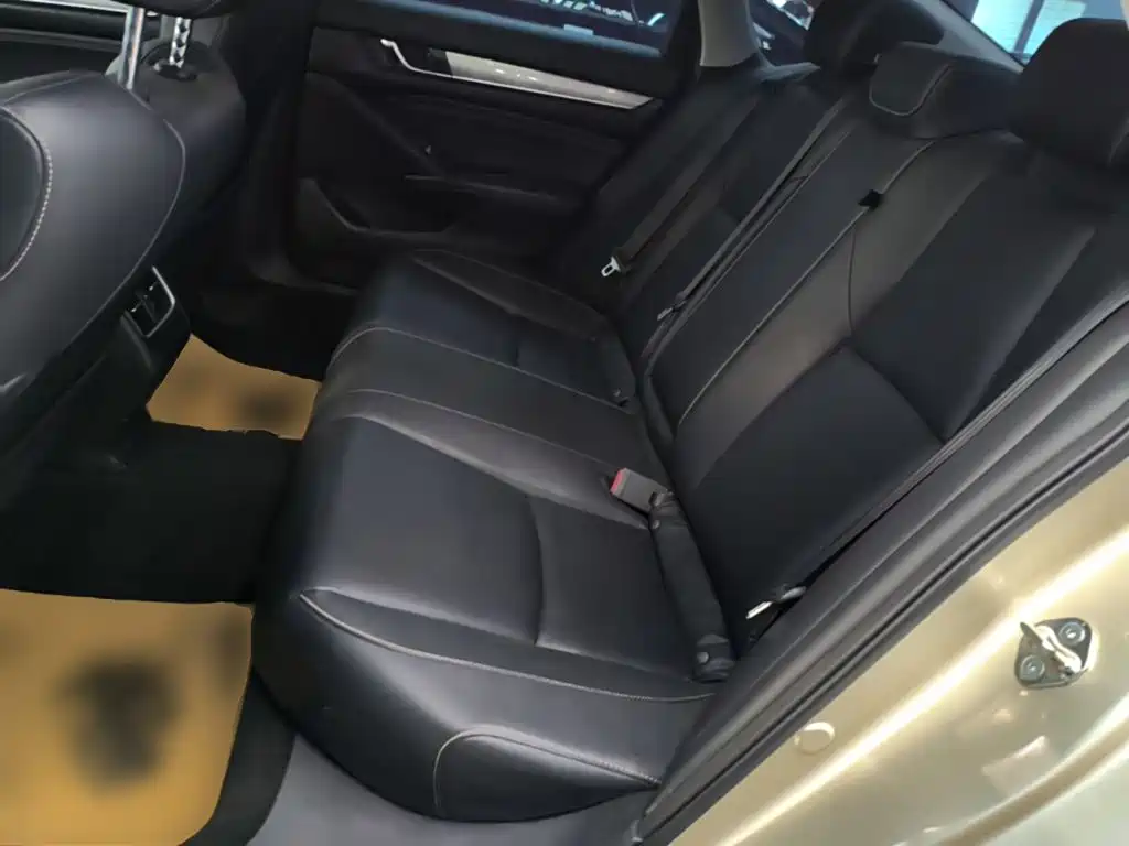 Honda Inspire 2019 — фото 17
