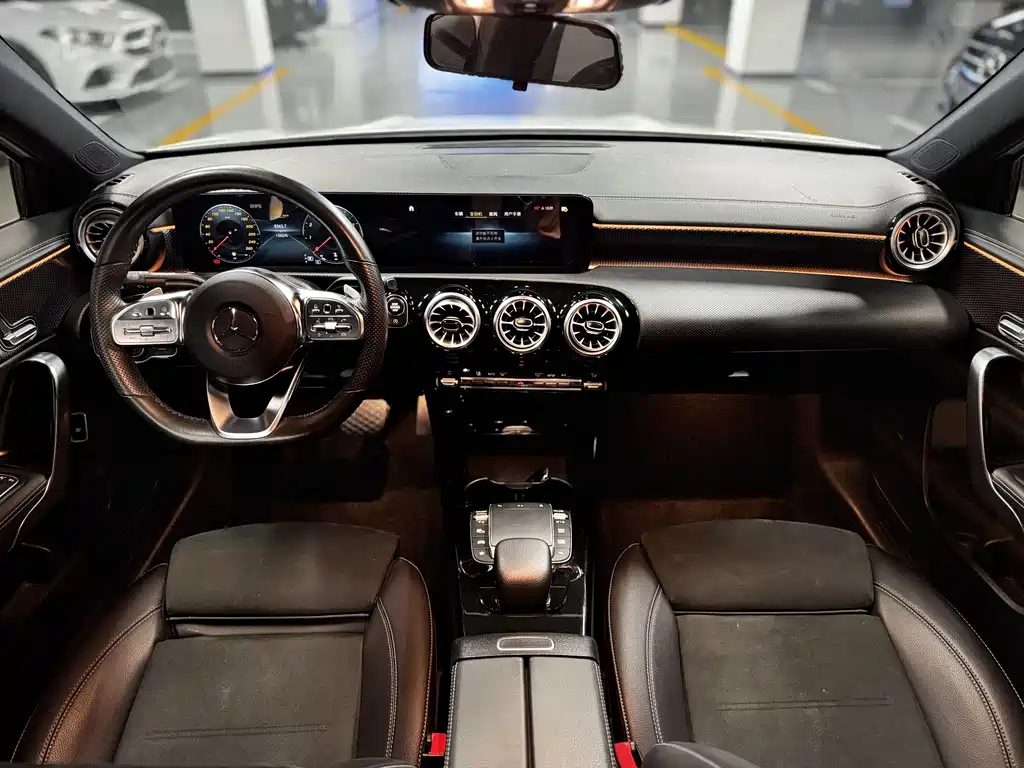 Mercedes-Benz A-Class 2023 — фото 15