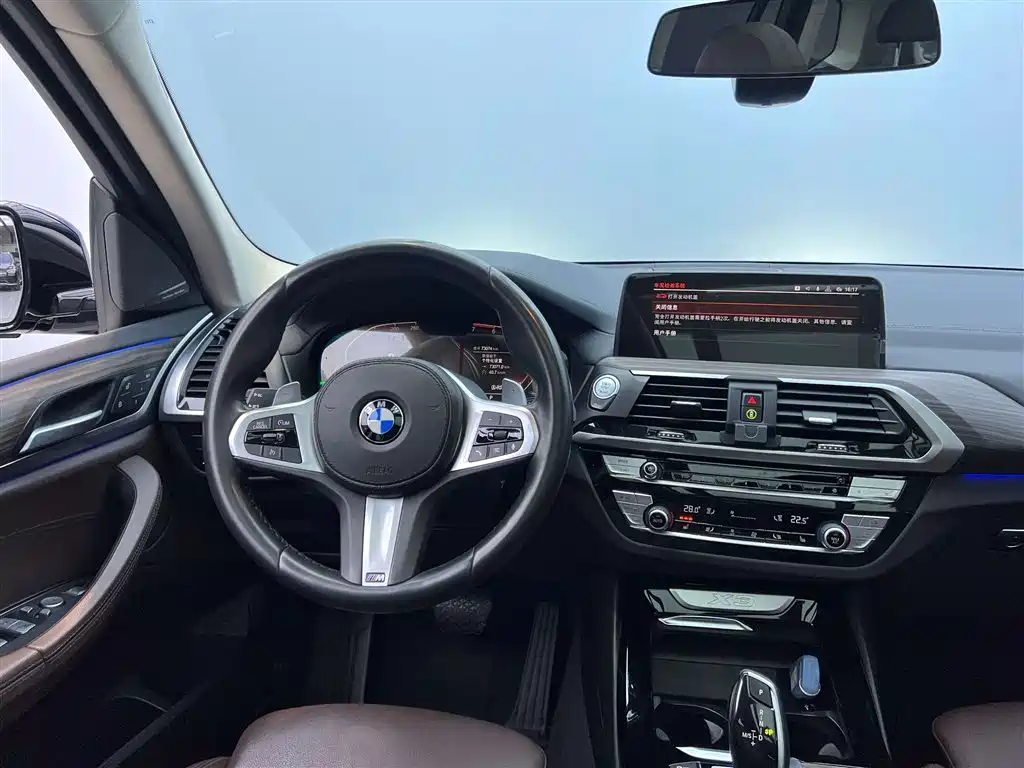 BMW X3 2019 — фото 32