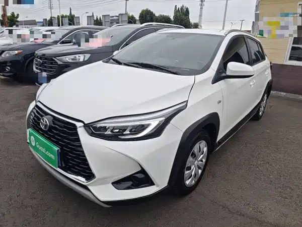 Toyota Yaris L 2022