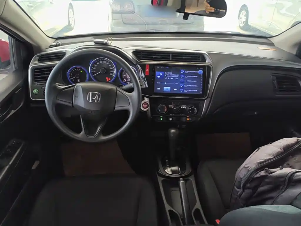 Honda City 2017 — фото 10