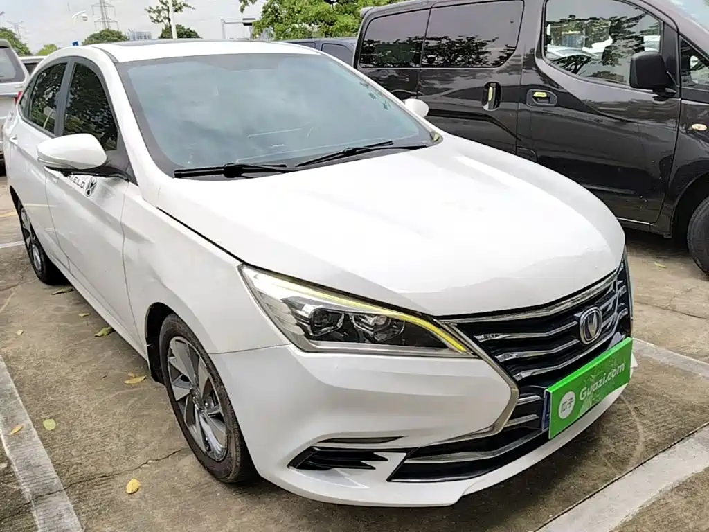 Changan Eado DT 2018 — фото 4