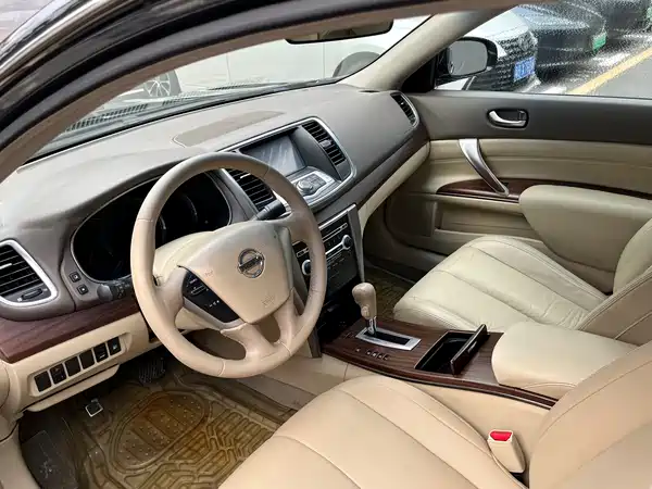 Nissan Teana 2010