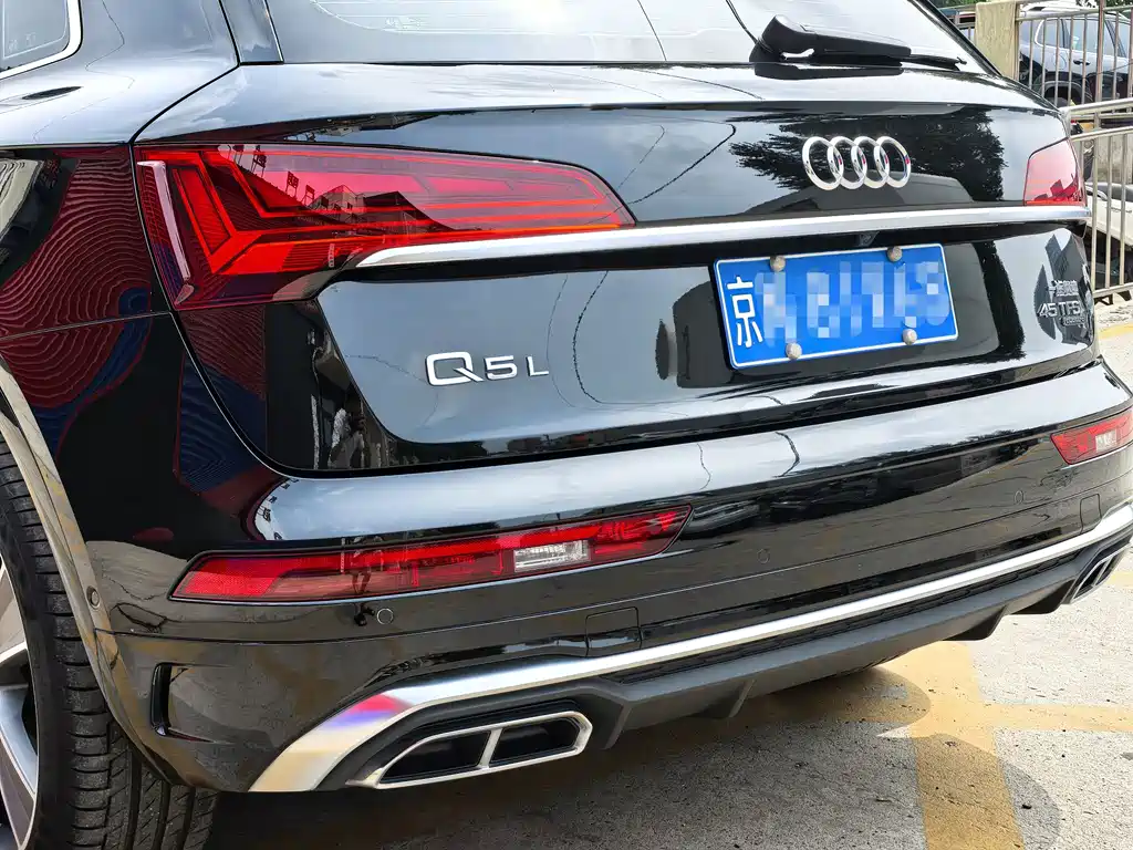 Audi Q5L 2021 — фото 9