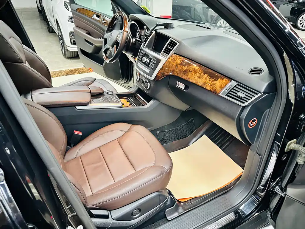 Mercedes-Benz M-Class 2015 — фото 15