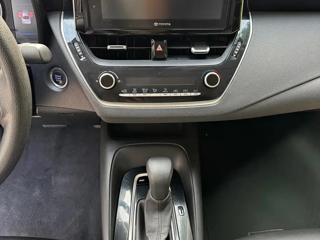 Toyota Corolla 2020 — фото 14
