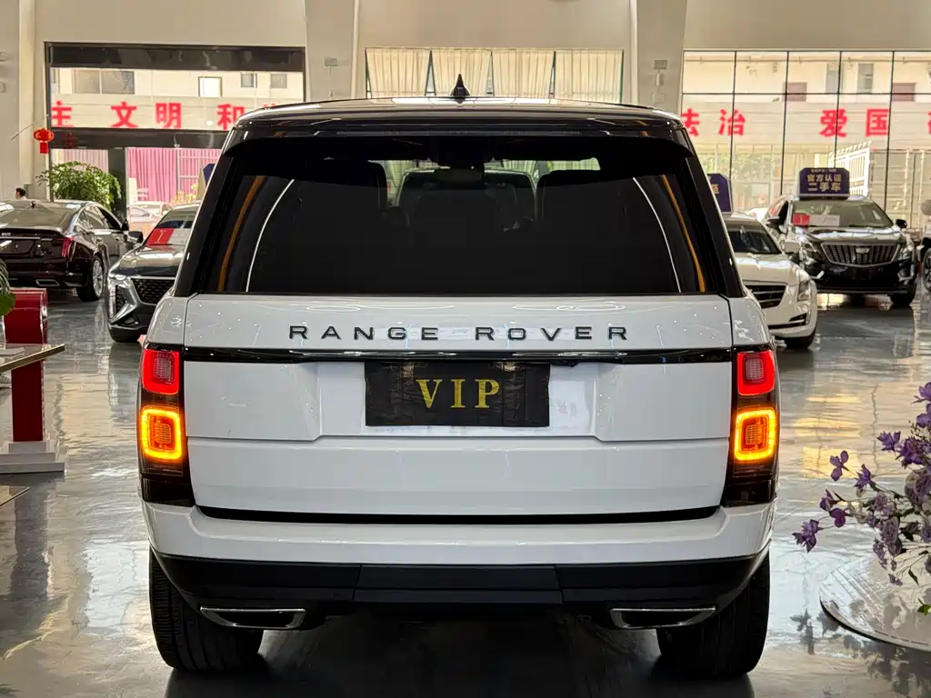 Land Rover Range Rover 2018 — фото 8