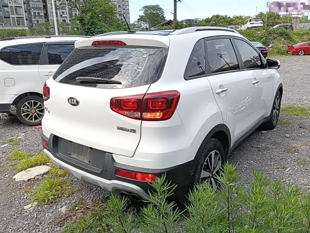 Kia KX3 2016 — фото 7