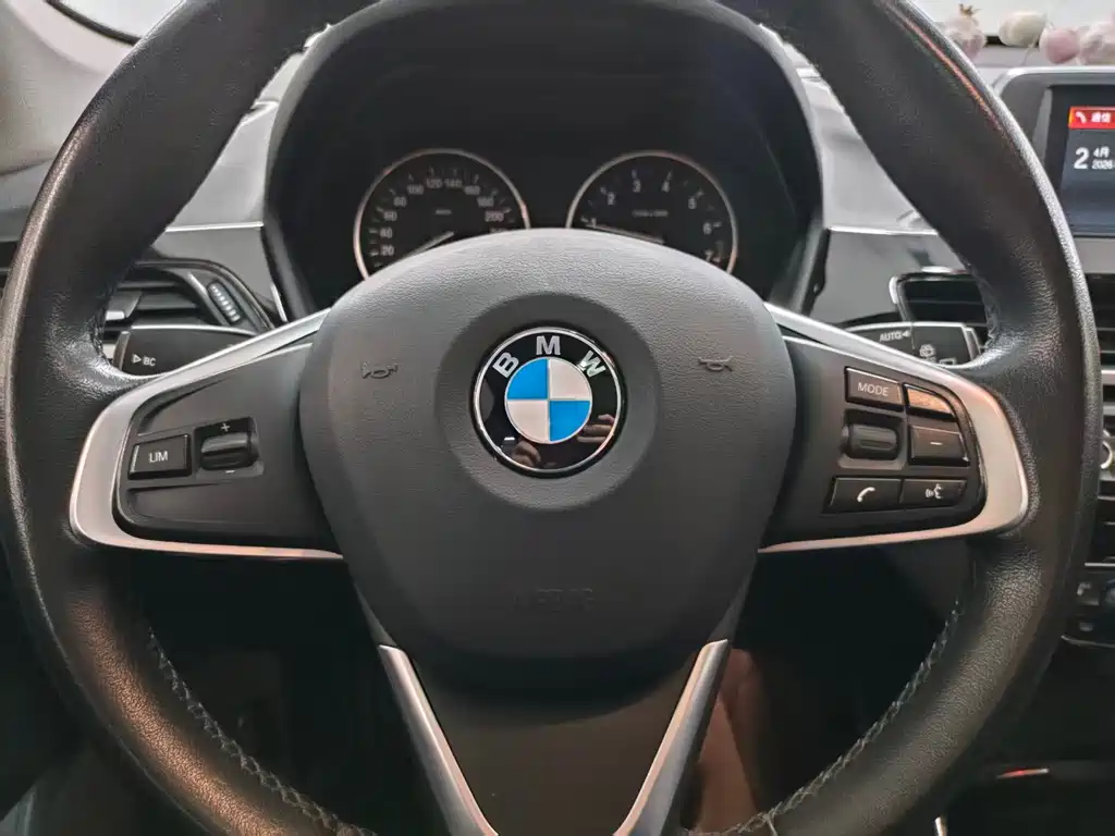 BMW X1 2018 — фото 15