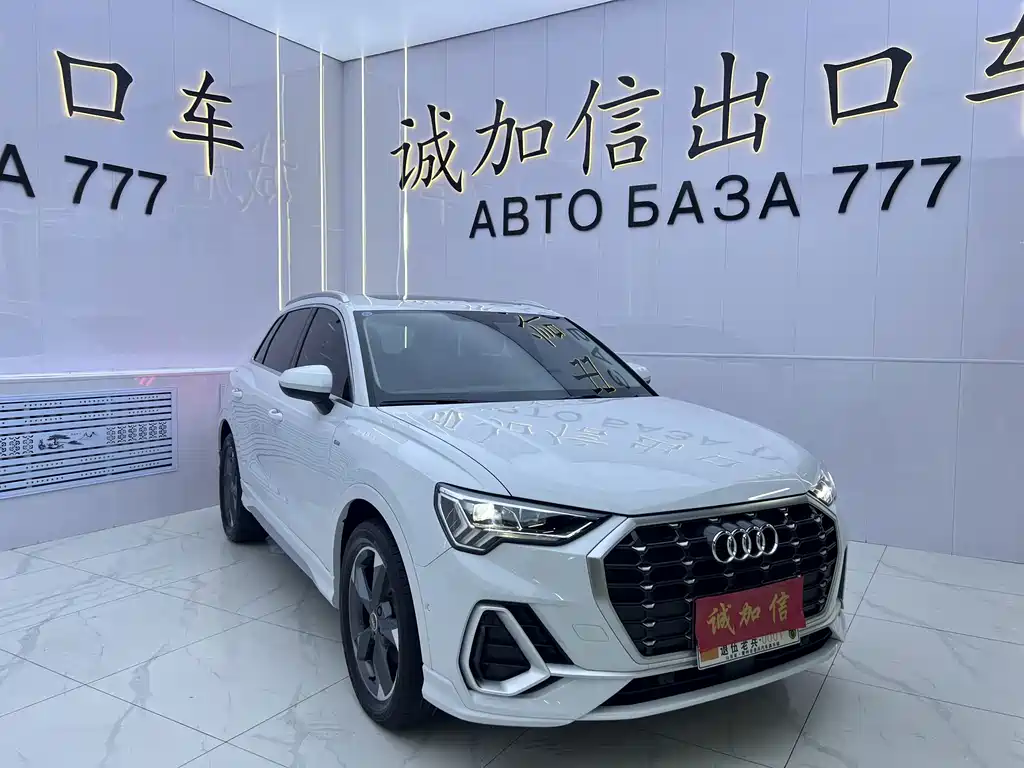 Audi Q3 2022 — фото 3