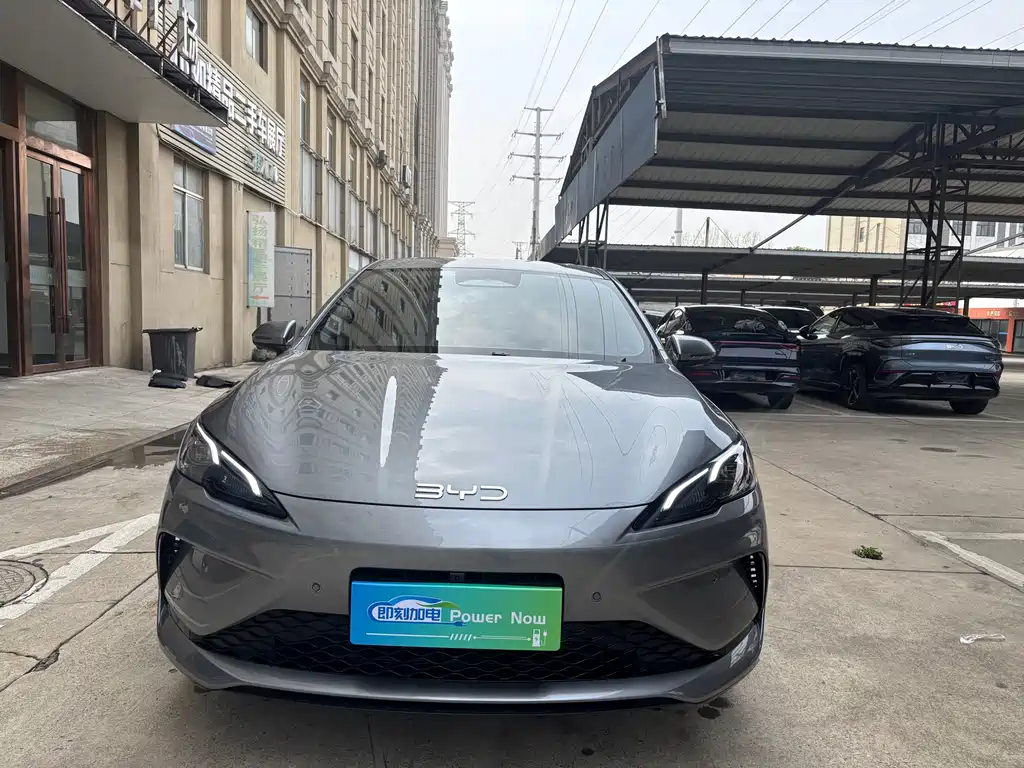 BYD Seal 05 DM-i 2025 — фото 2