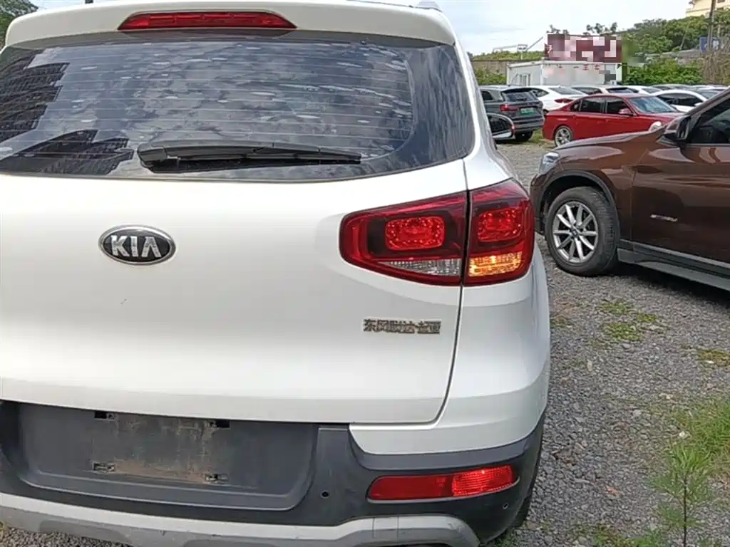 Kia KX3 2016 — фото 8