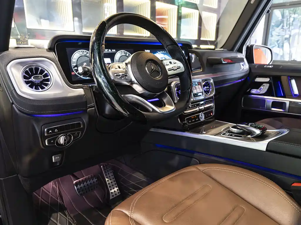 Mercedes-Benz G-Class 2023 — фото 12