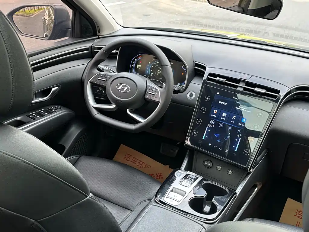 Hyundai Tucson 2022 — фото 10
