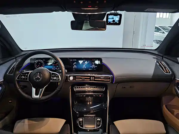 Mercedes-Benz EQC 2022