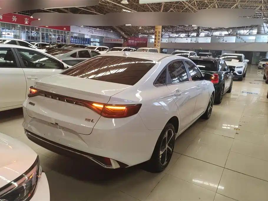 Geely Emgrand L 2023 — фото 3