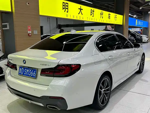 BMW 5 Series 2022