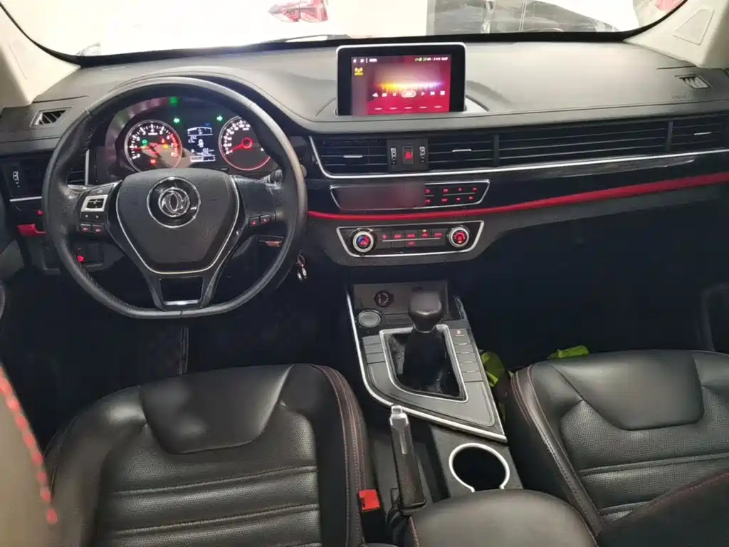 Dongfeng Fengxing SX6 2020 — фото 10