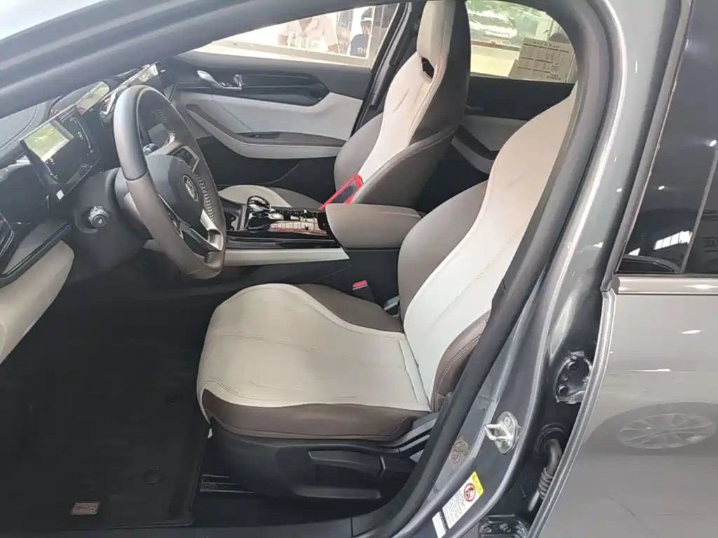 BYD Qin PLUS 2025 — фото 15