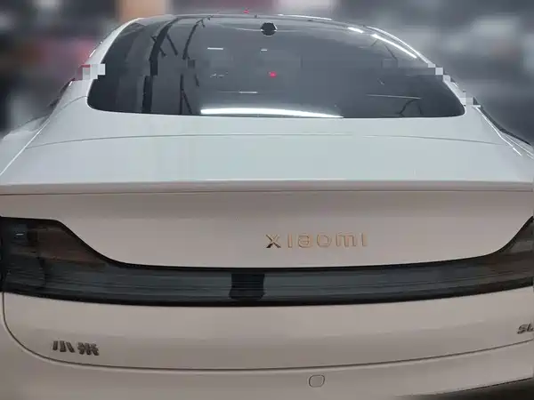 Xiaomi SU7 2025