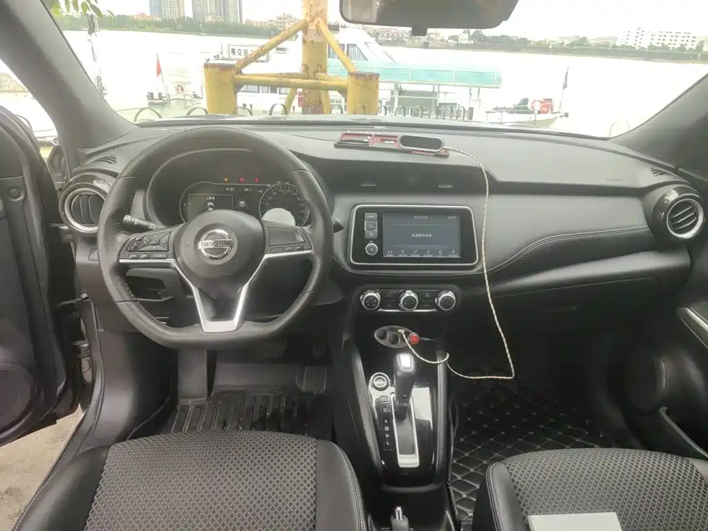 Nissan Kicks 2017 — фото 13