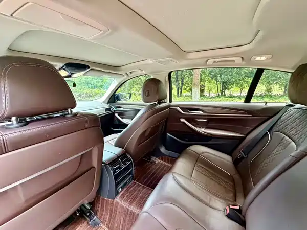 BMW 5 Series 2020