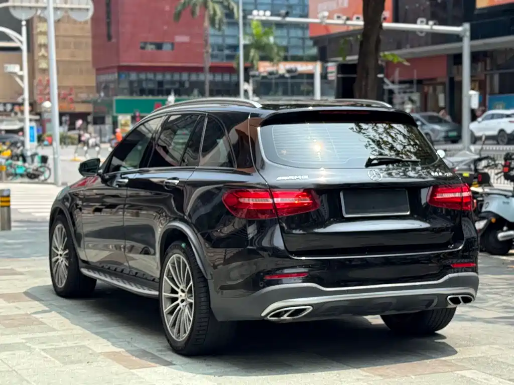 Mercedes-Benz GLC AMG 2018 — фото 7
