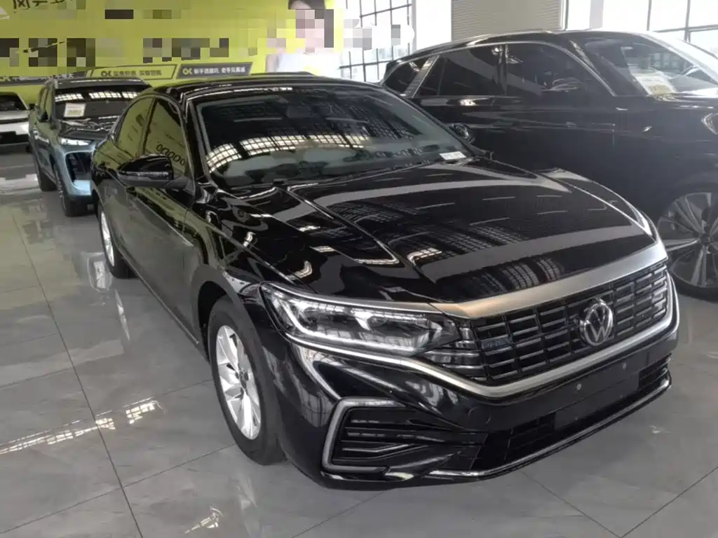 Volkswagen Passat Plug-In Hybrid 2025 — фото 22