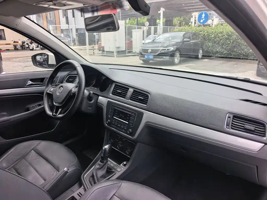 Volkswagen Gran Lavida 2018 — фото 6