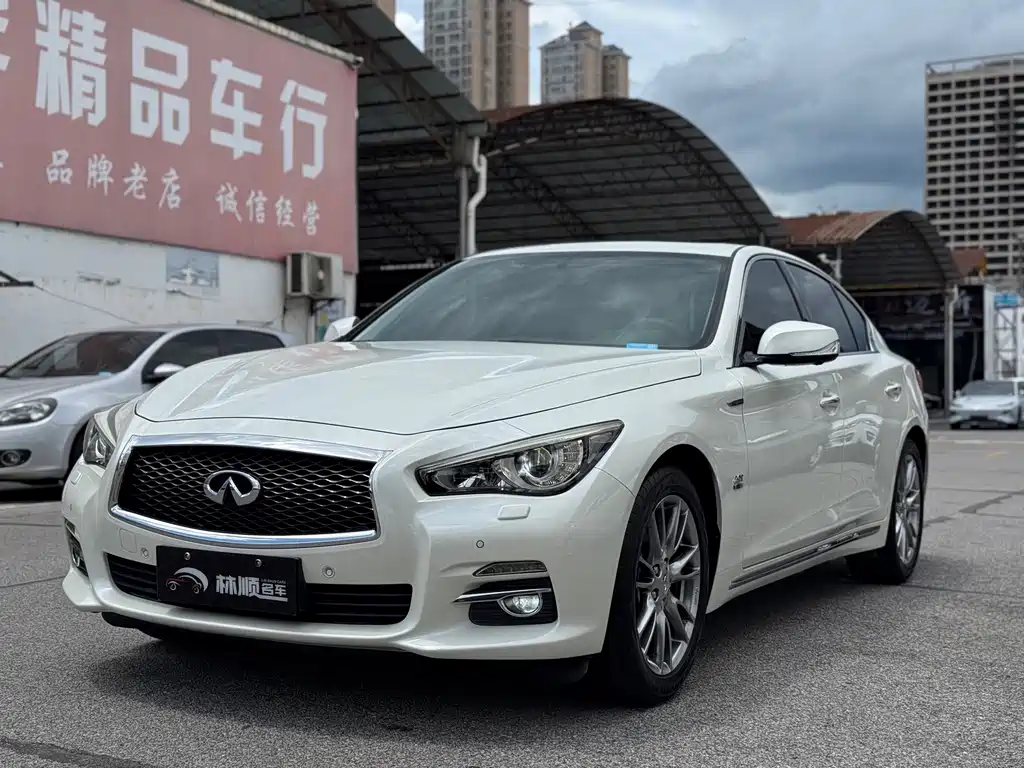Infiniti Q50L 2017 — фото 1