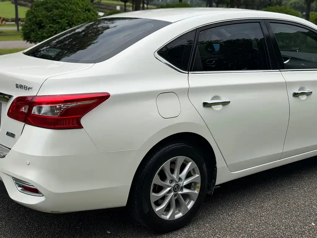 Nissan Sylphy 2019 — фото 17