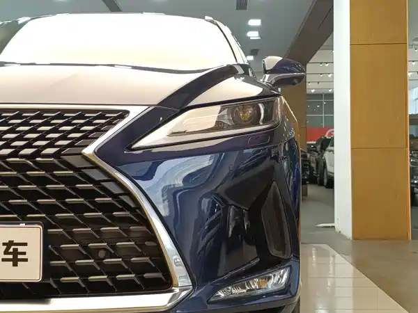 Lexus RX 2022