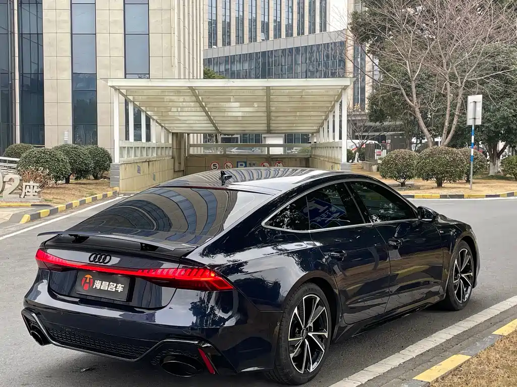 Audi A7 2021 — фото 6