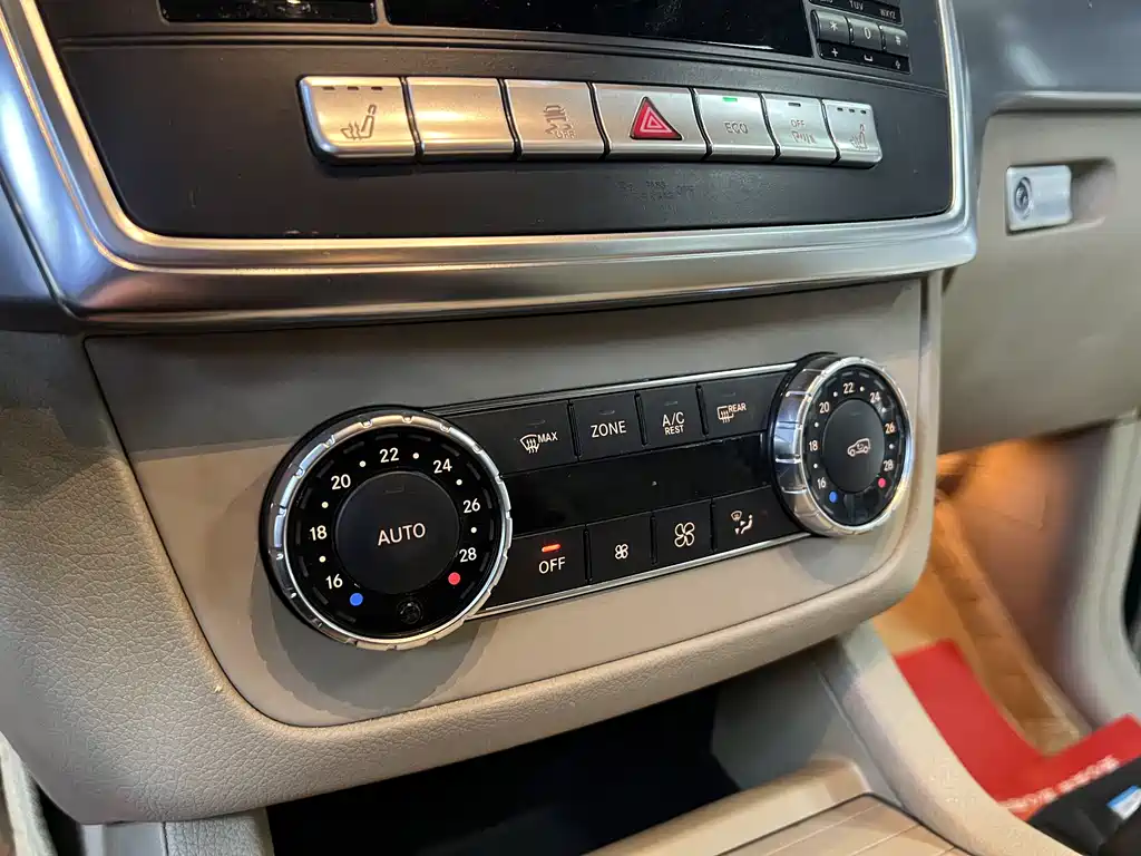 Mercedes-Benz M-Class 2014 — фото 12
