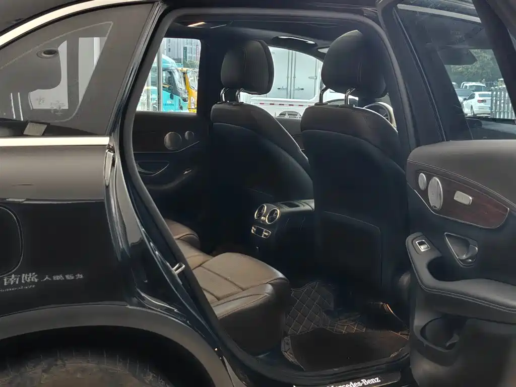 Mercedes-Benz GLC 2021 — фото 11