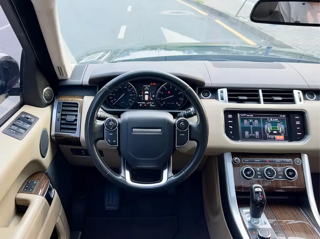 Land Rover Sport 2015 — фото 11