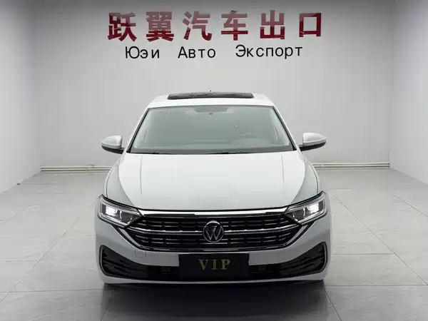 Volkswagen Sagitar 2022