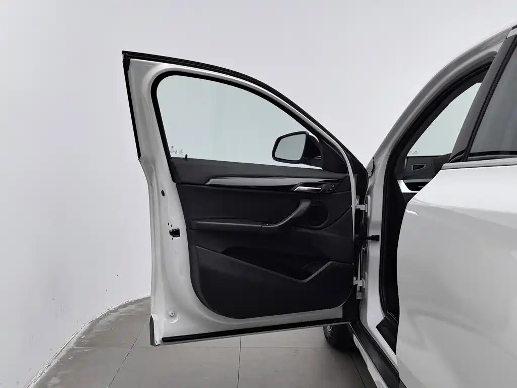 BMW X2 2019 — фото 8