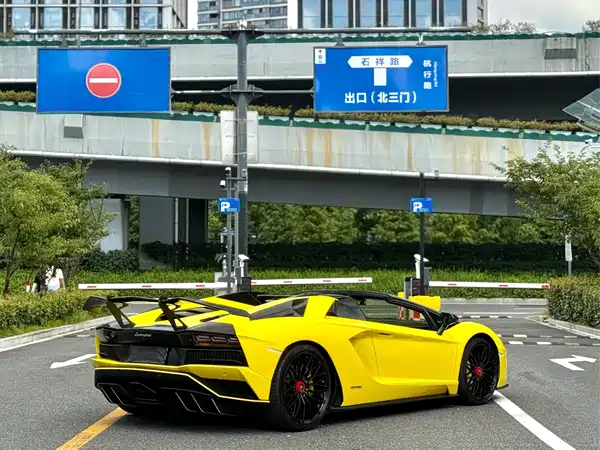 Lamborghini Aventador 2018