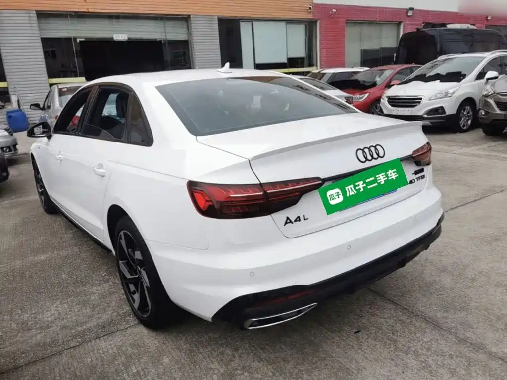 Audi A4L 2023