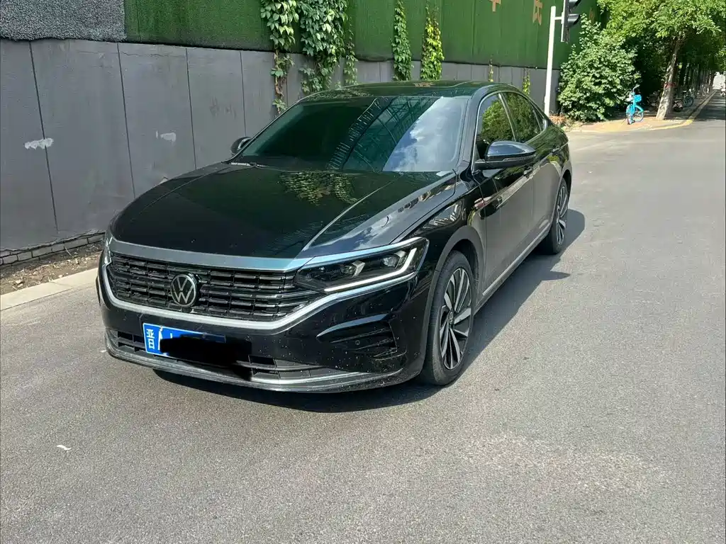 Volkswagen Passat 2023