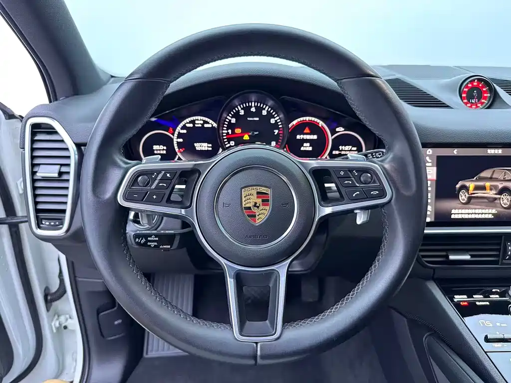 Porsche Cayenne 2021