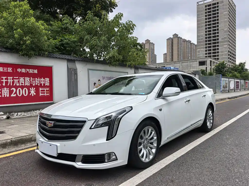 Cadillac XTS 2019 — фото 1