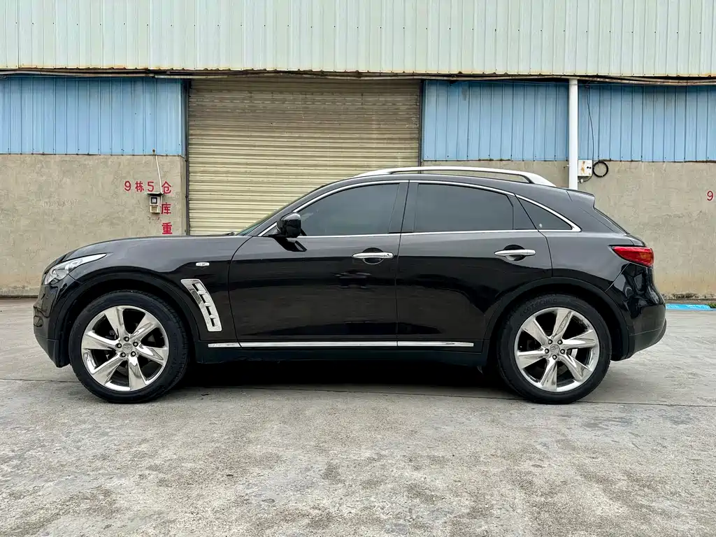 Infiniti FX 2012