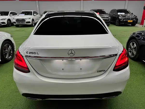 Mercedes-Benz C-Class 2019