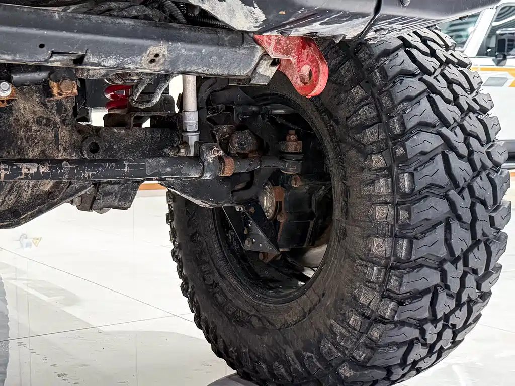 Jeep Wrangler 2015 — фото 12