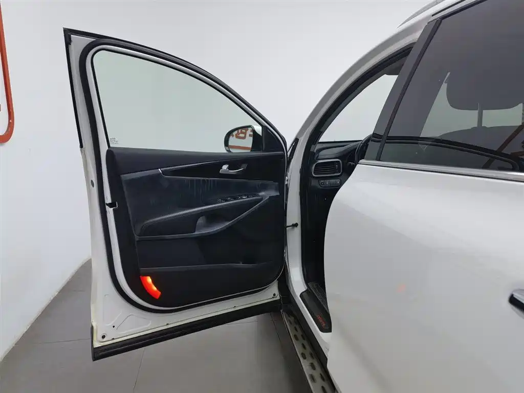 Kia Sorento 2015 — фото 8