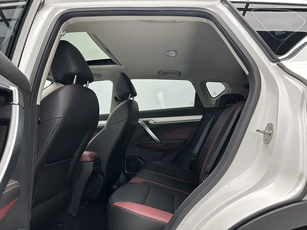 Geely Binyue 2022
