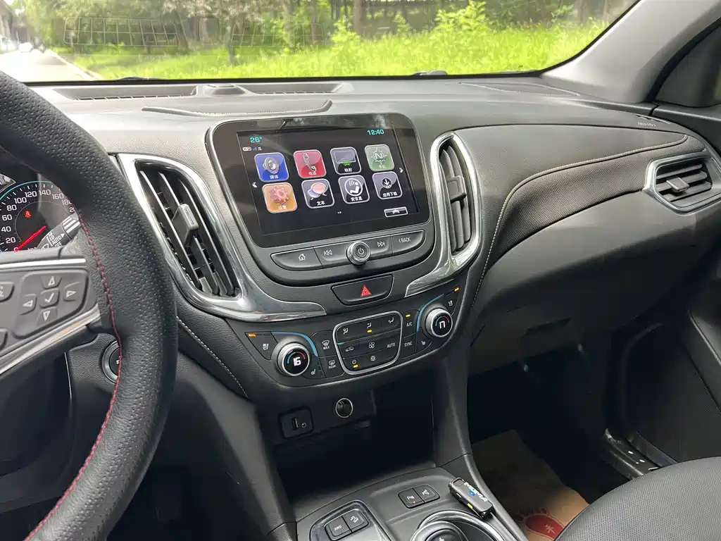 Chevrolet Equinox 2018 — фото 16